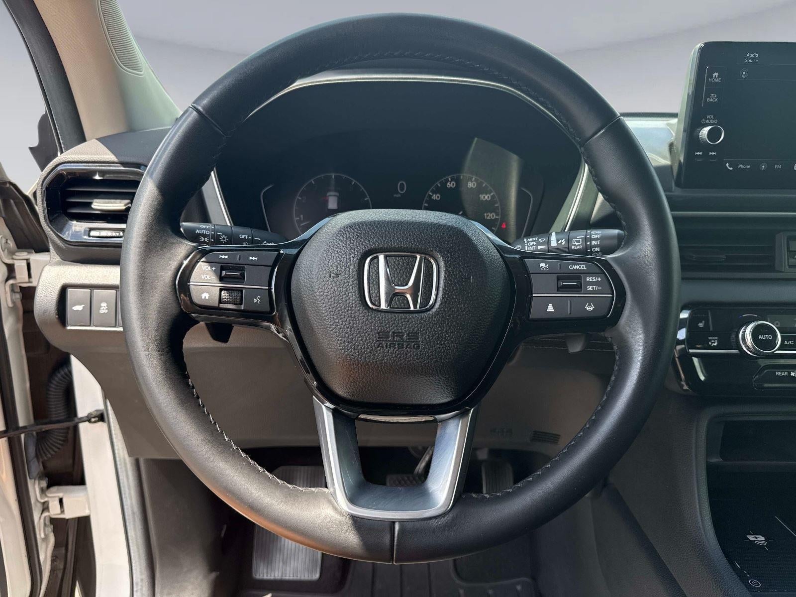 2024 Honda Pilot EX-L w/Rear Captain's Chairs
