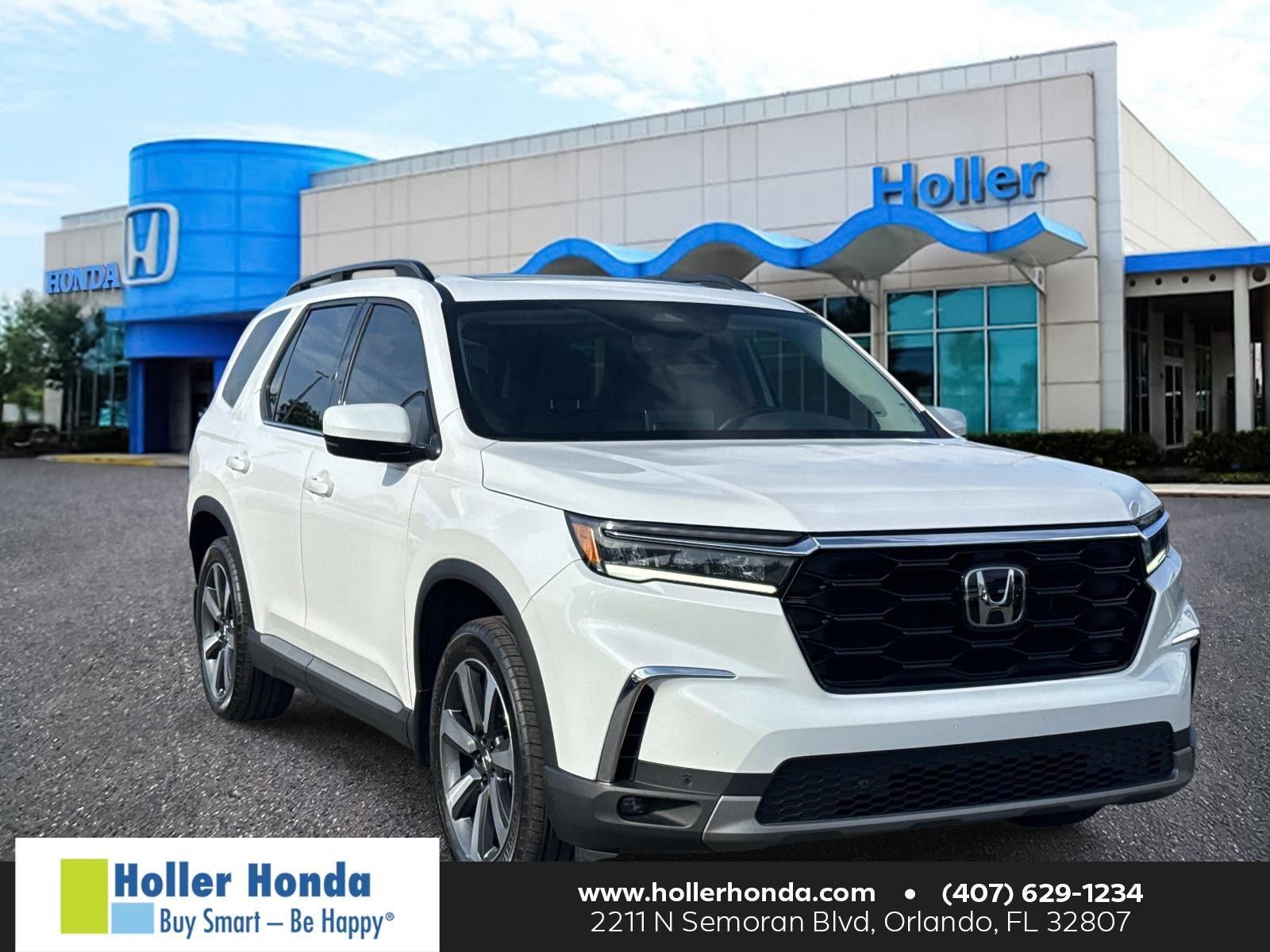 2024 Honda Pilot Touring 2WD's photo