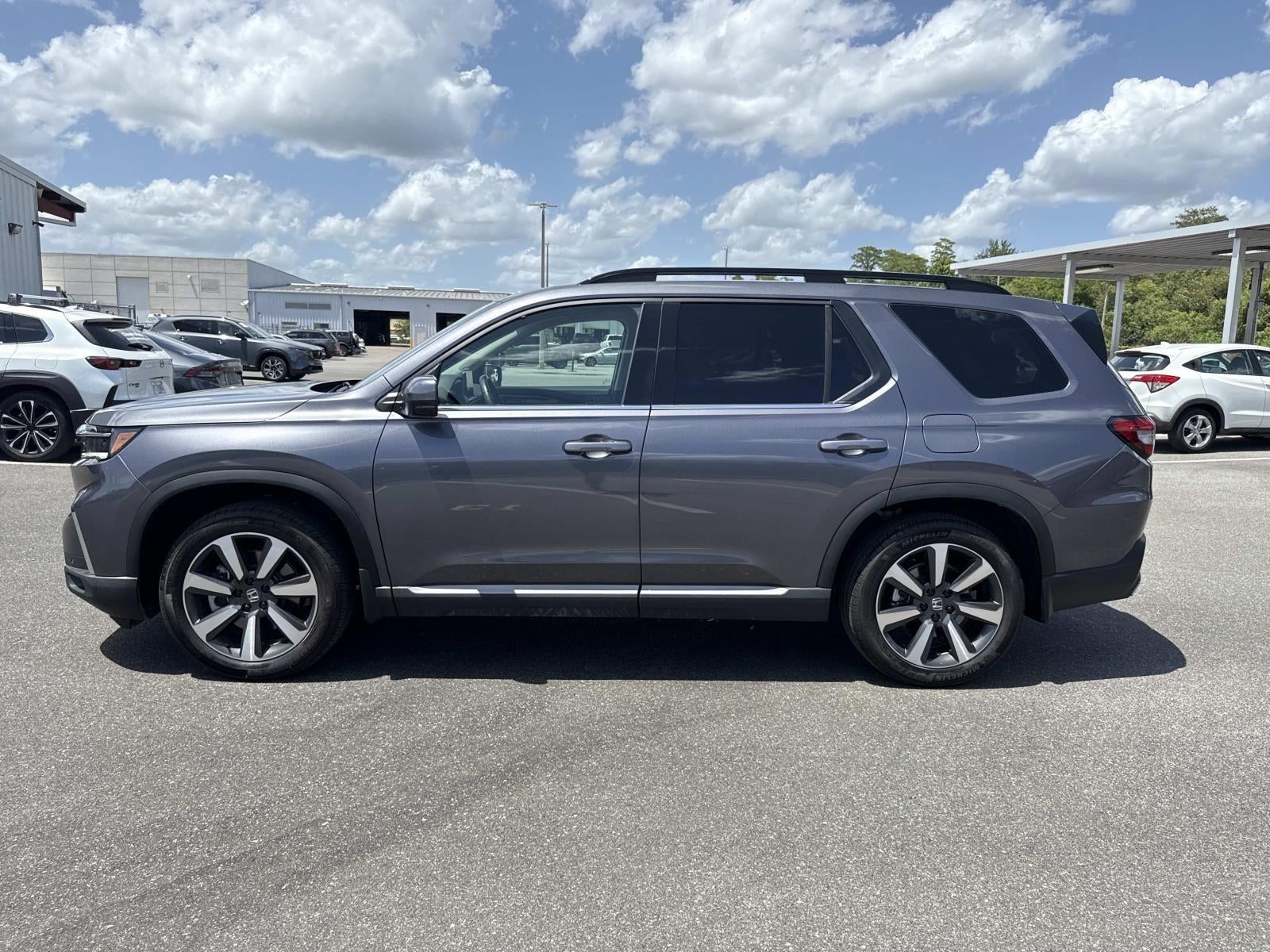 2025 Honda Pilot Touring