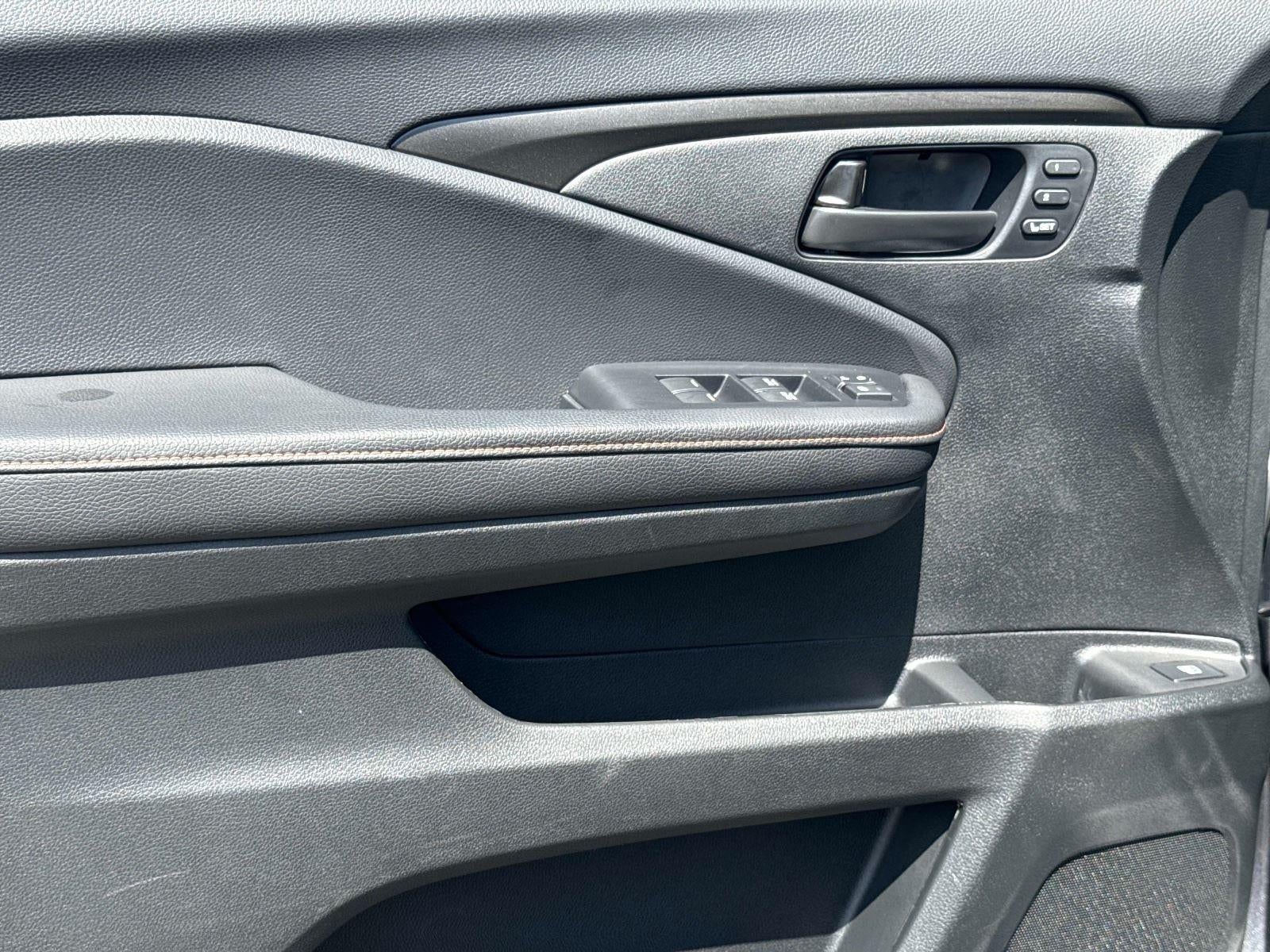 2025 Honda Ridgeline TrailSport - Photo 17