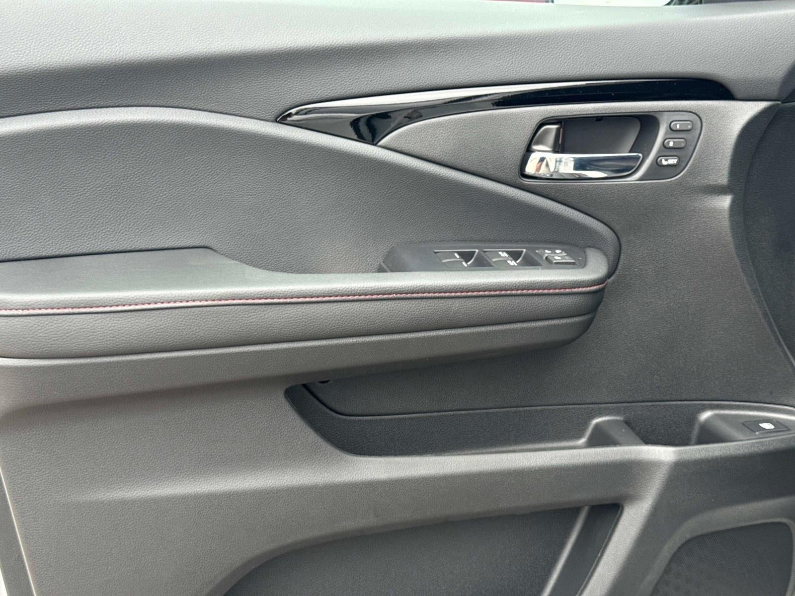 2026 Honda Ridgeline Black Edition Two-Tone