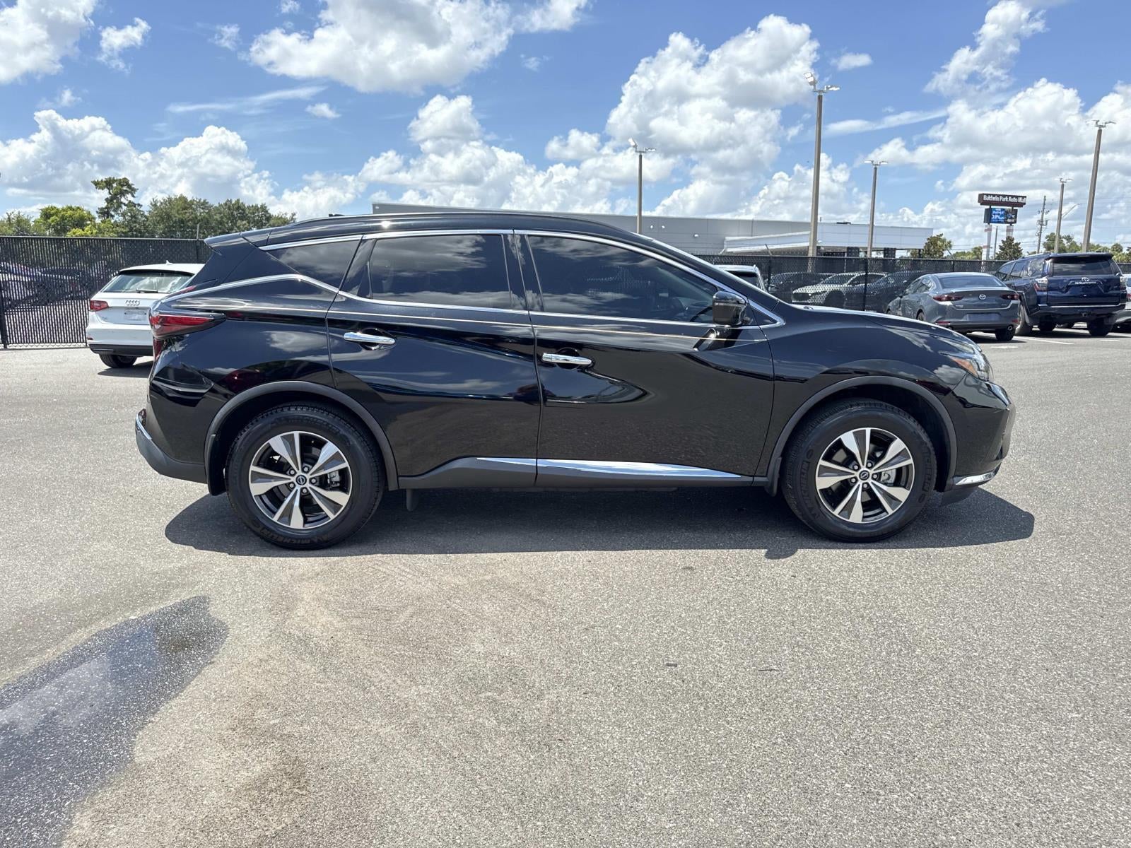 2023 Nissan Murano SV