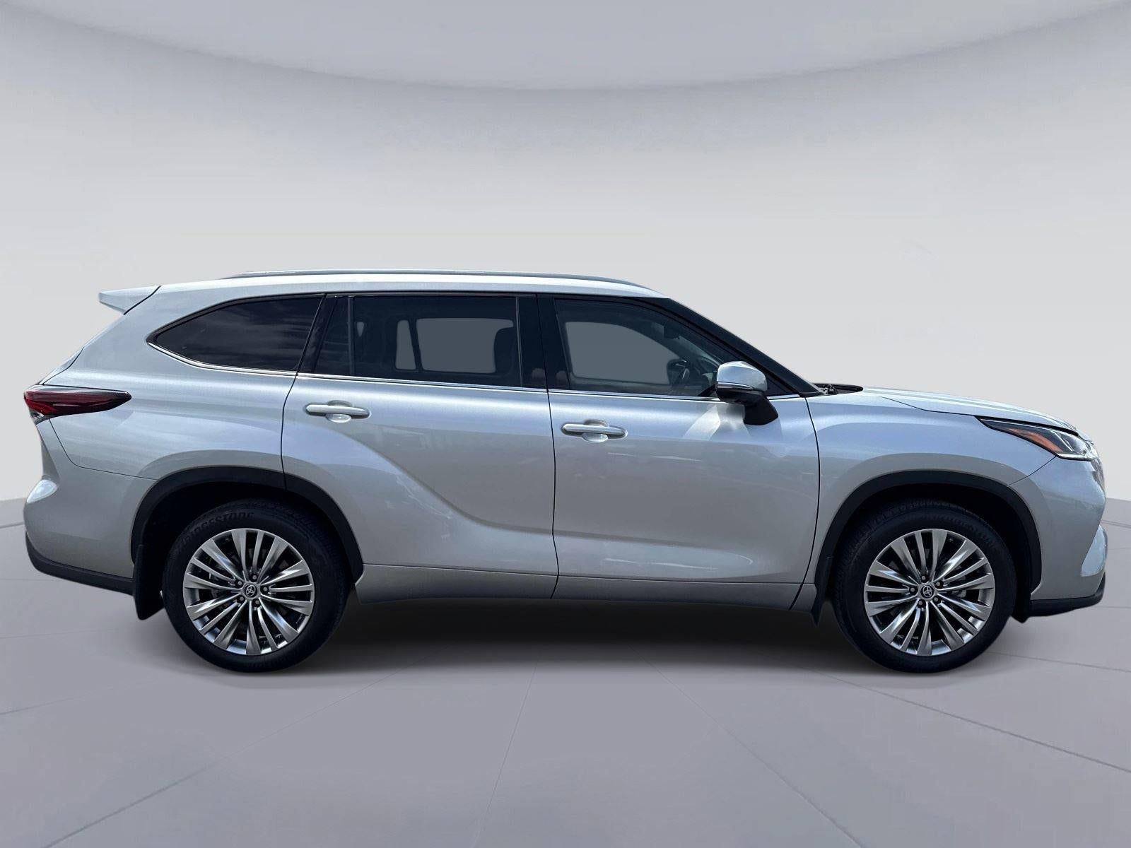 2024 Toyota Highlander Platinum