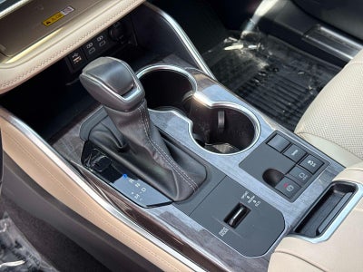 2024 Toyota Highlander Platinum