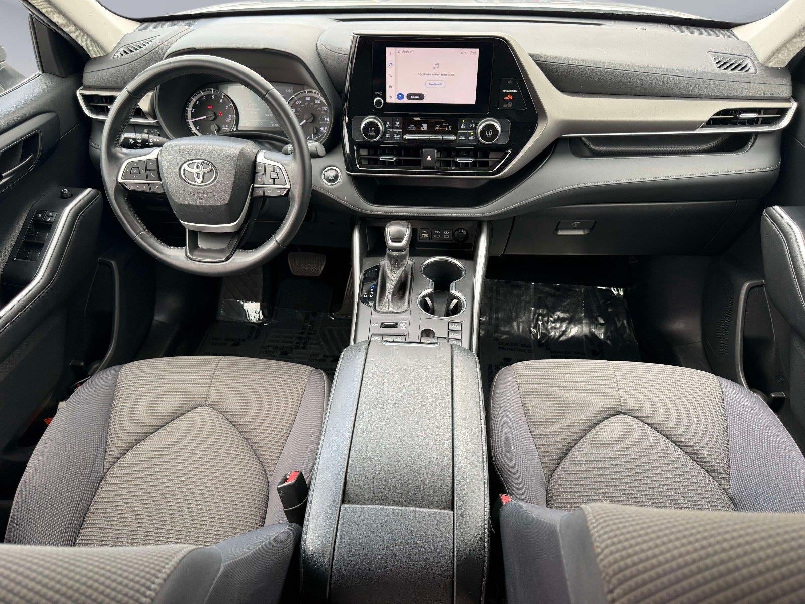 2023 Toyota Highlander LE