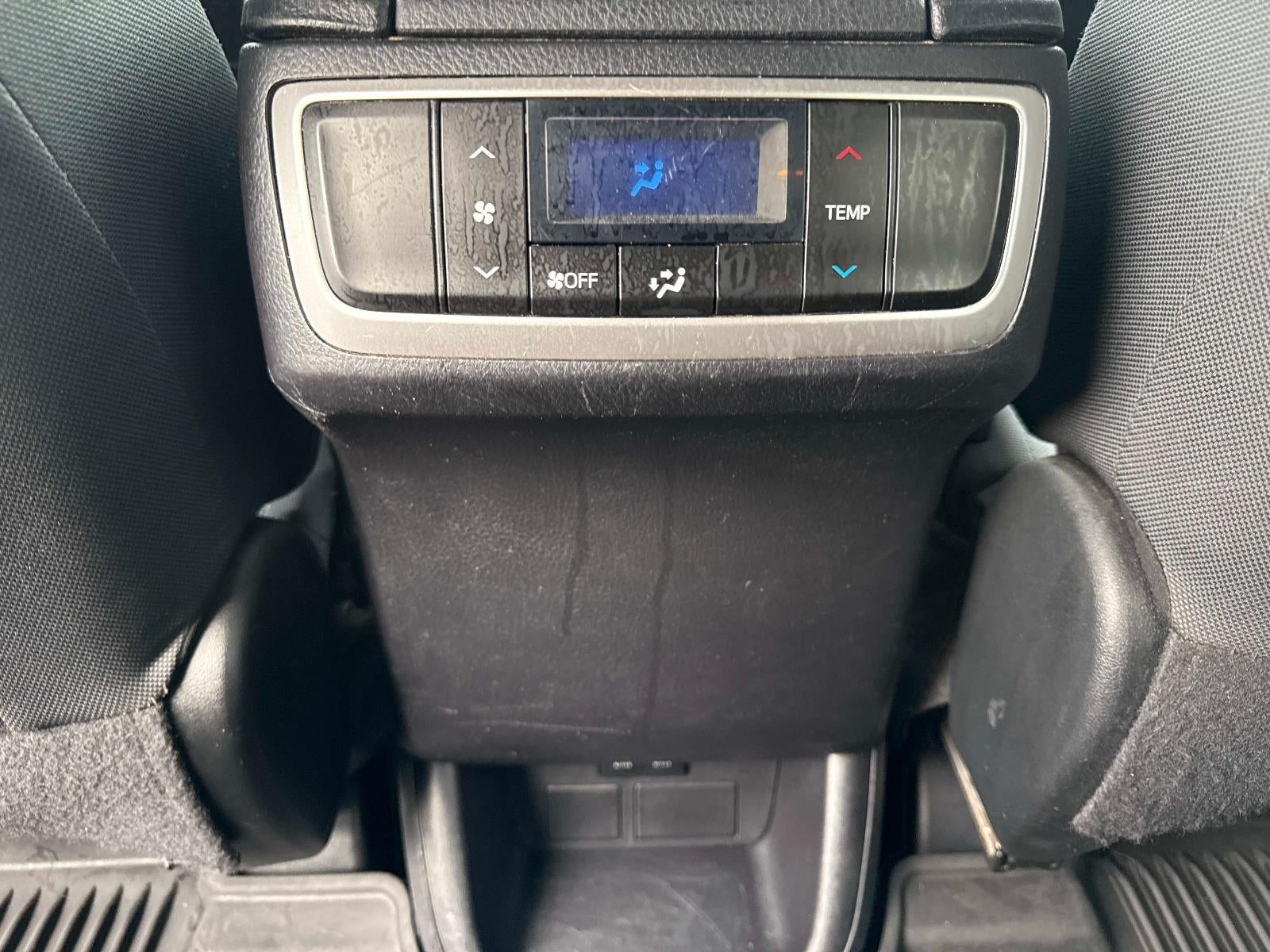 2017 Toyota Highlander LE