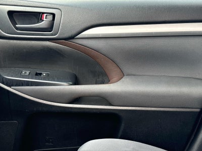 2017 Toyota Highlander LE