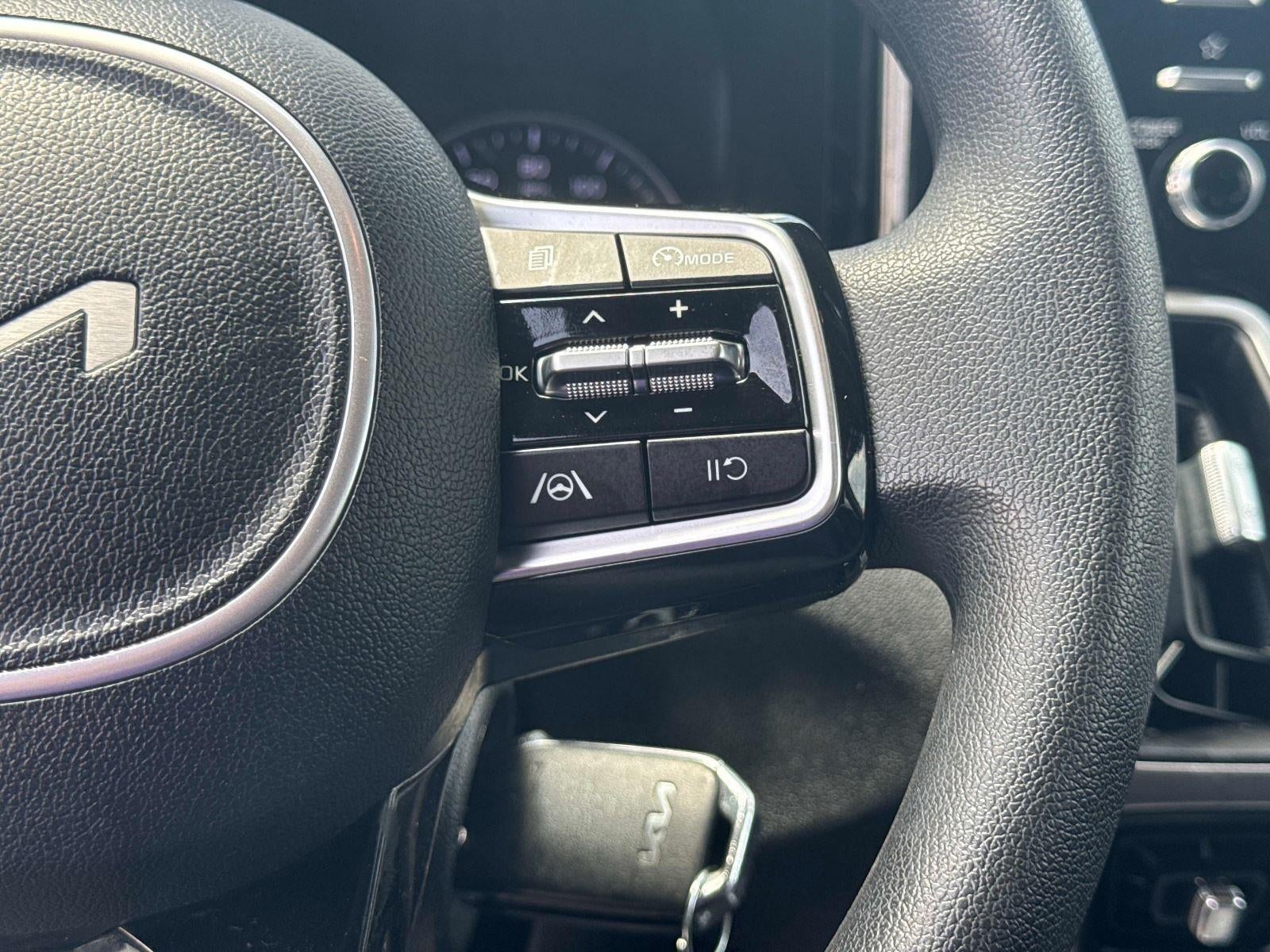 2022 Kia Sorento LX