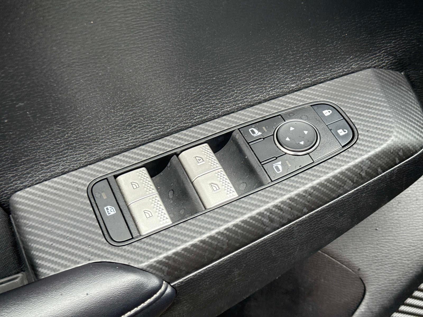 2024 Mitsubishi Outlander ES