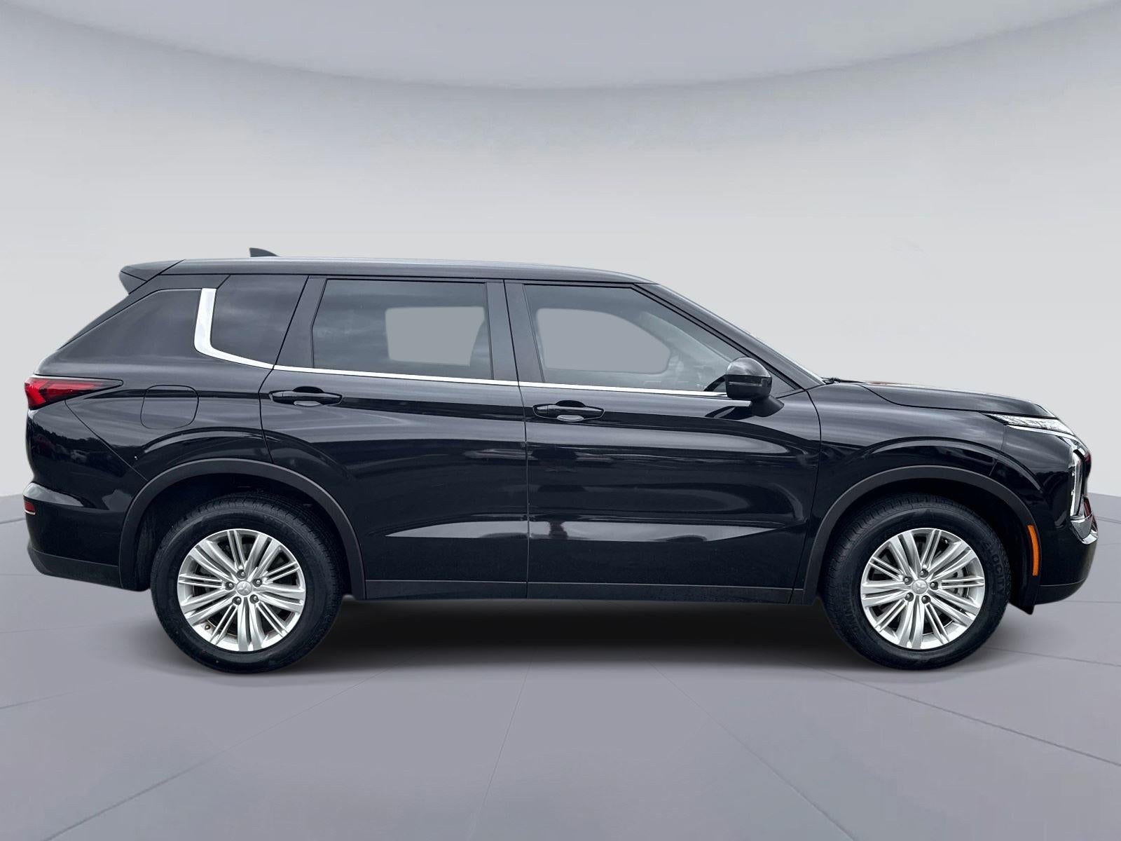 2024 Mitsubishi Outlander ES