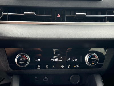 2024 Mitsubishi Outlander ES