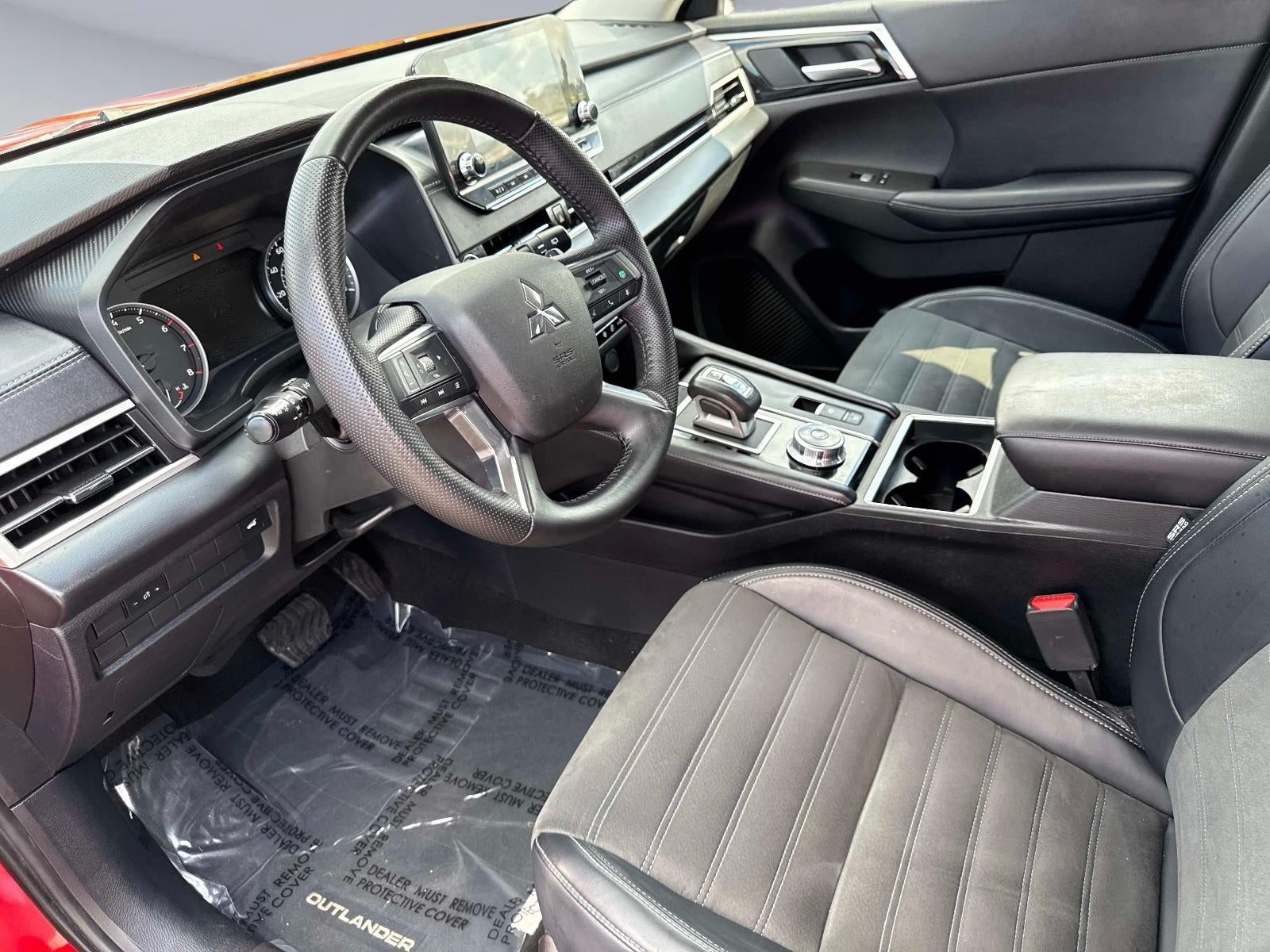 2024 Mitsubishi Outlander SE