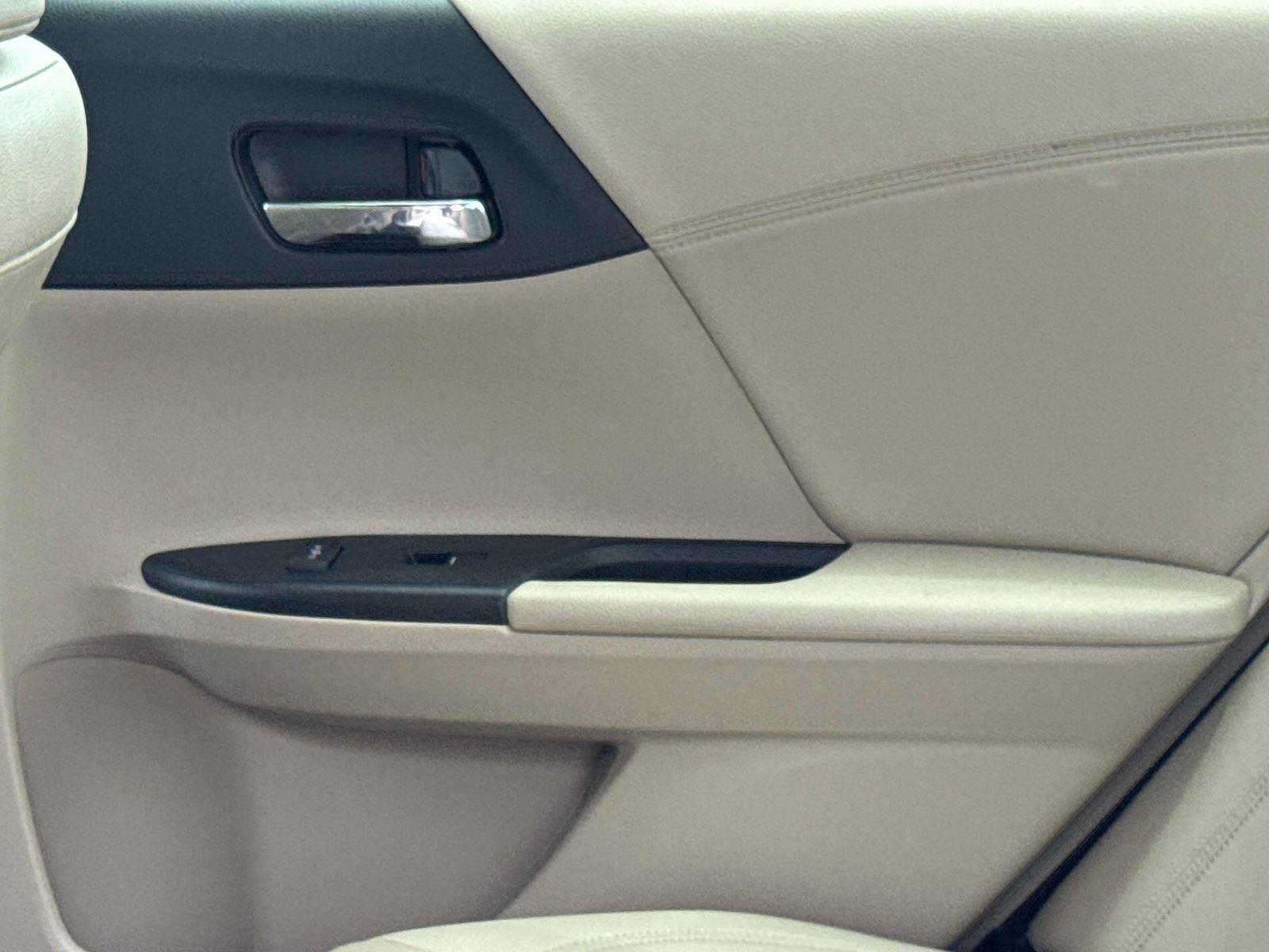 2017 Honda Accord Hybrid Touring - Photo 14