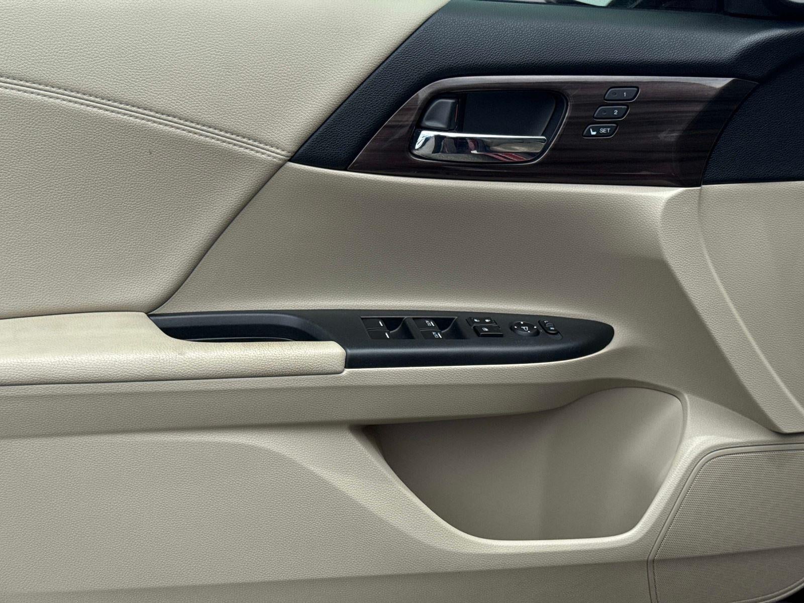 2017 Honda Accord Hybrid Touring - Photo 17