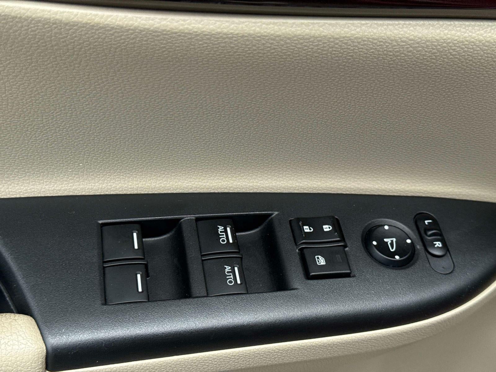 2017 Honda Accord Hybrid Touring - Photo 18