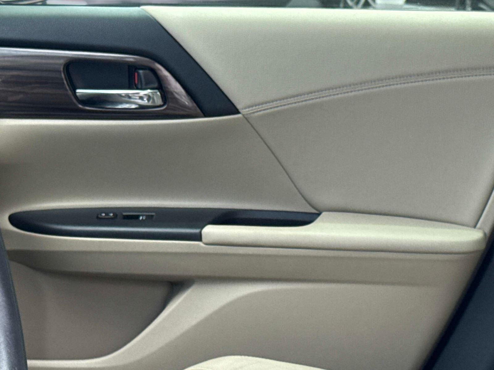 2017 Honda Accord Hybrid Touring - Photo 21