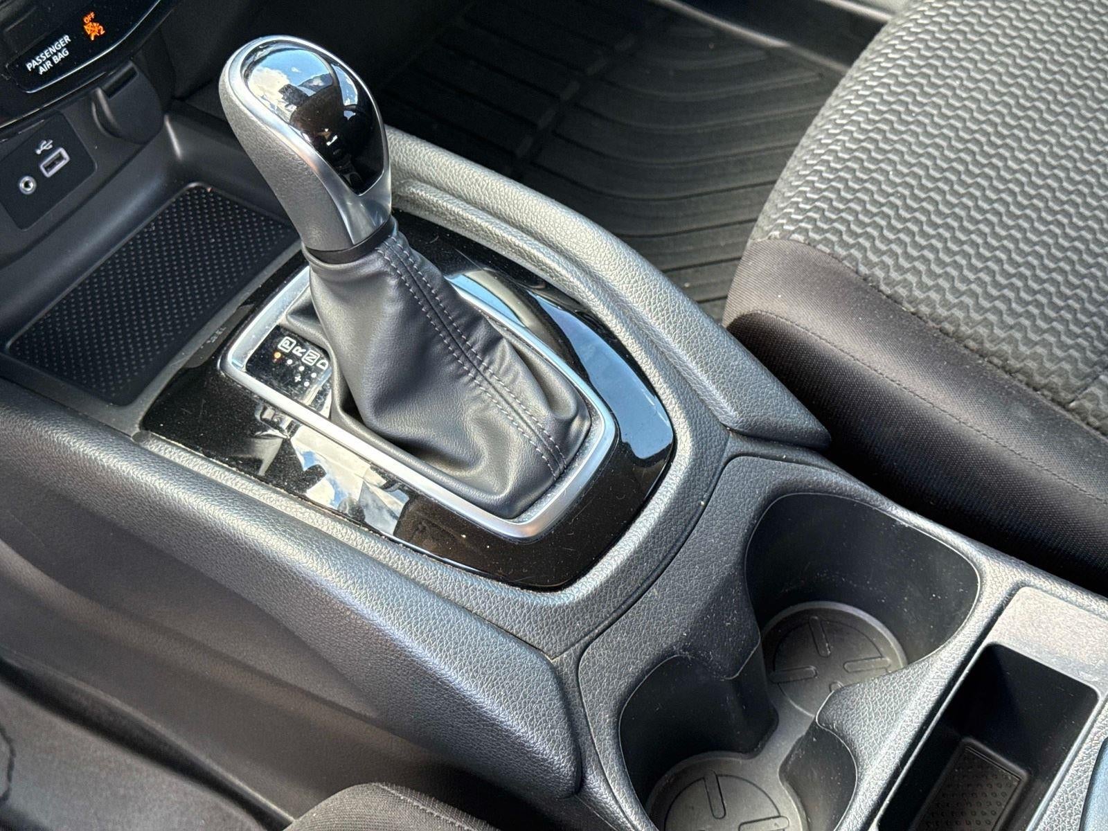 2020 Nissan Rogue Sport S