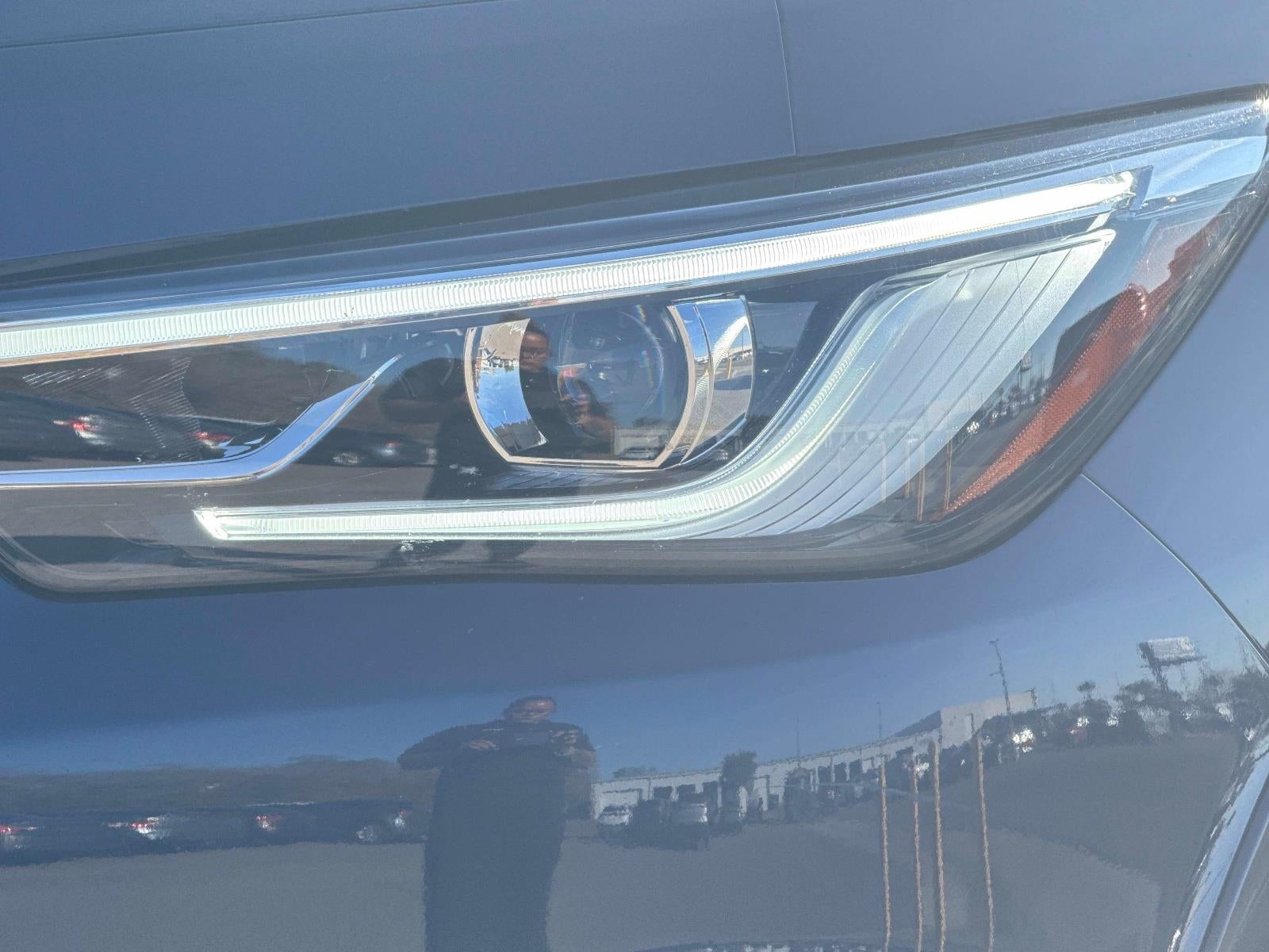 2024 INFINITI QX80 LUXE