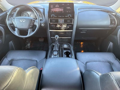 2024 INFINITI QX80 LUXE