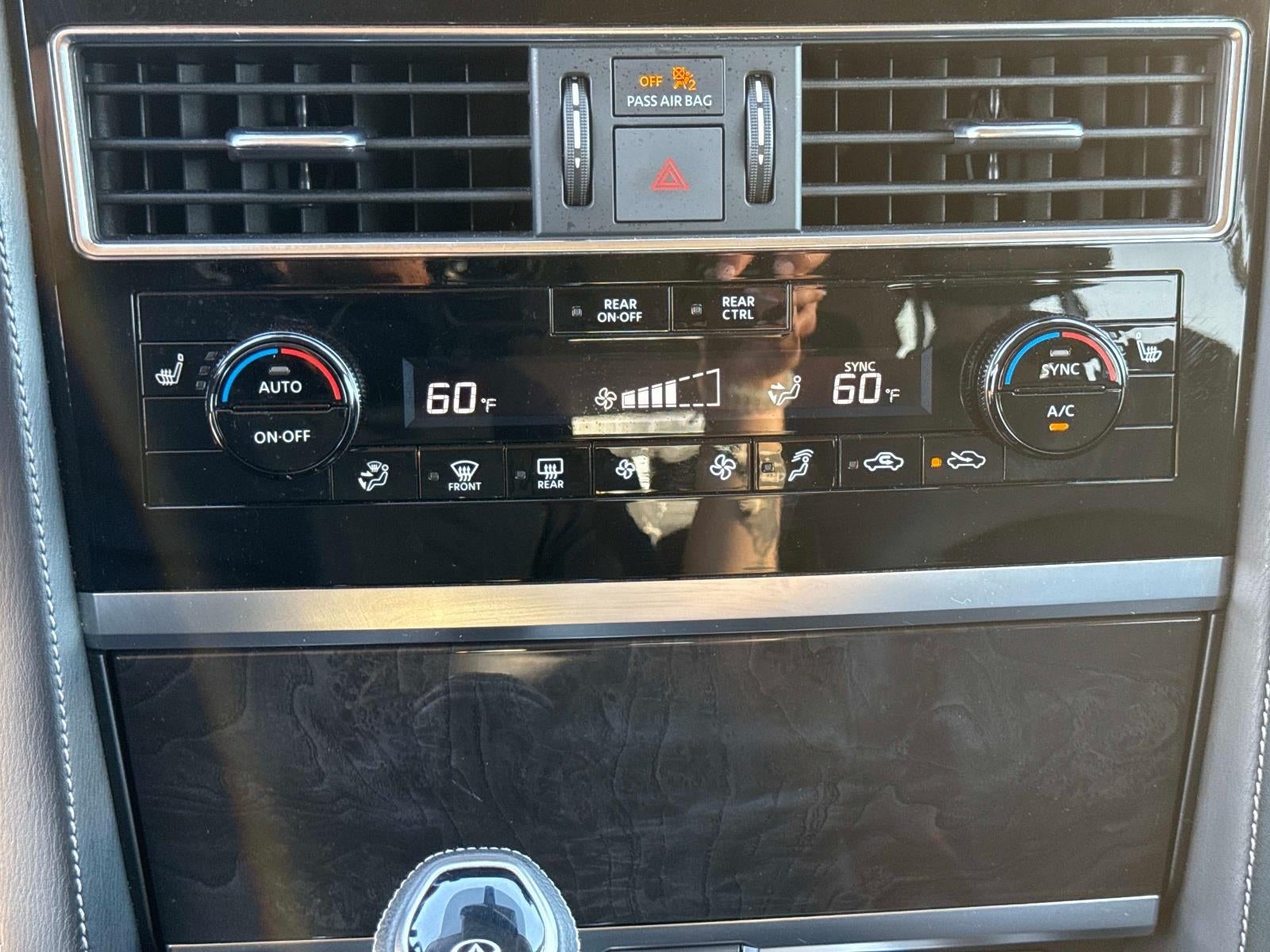 2024 INFINITI QX80 LUXE