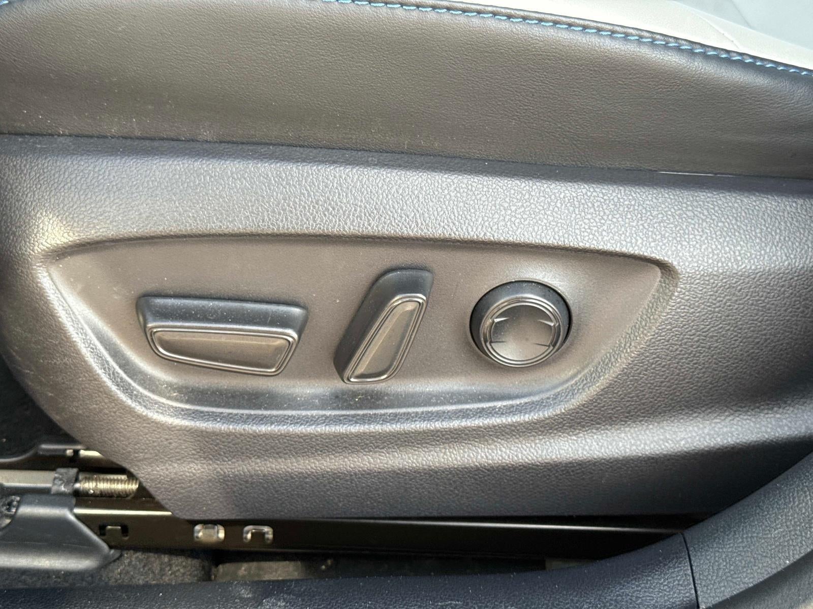 2019 Toyota Prius Limited