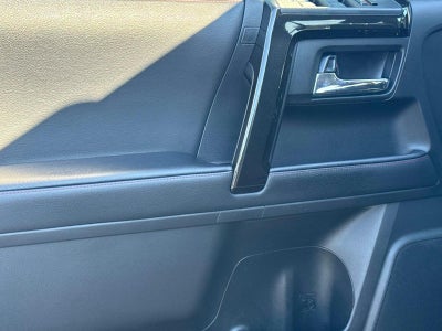 2022 Toyota 4Runner TRD Off-Road