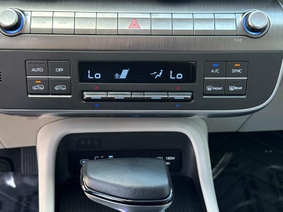 2025 Hyundai KONA SEL SEL