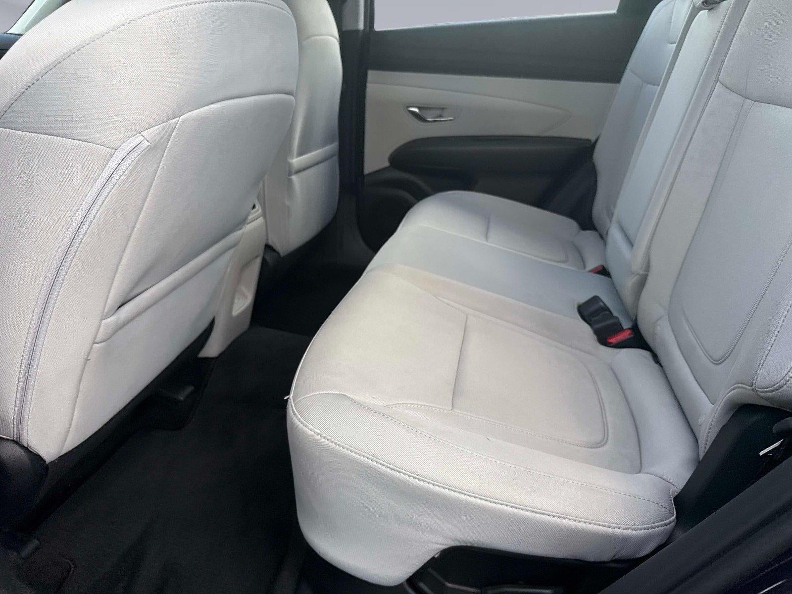 2026 Hyundai Tucson Hybrid Blue SE