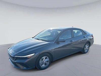 2024 Hyundai Elantra SE