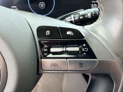 2024 Hyundai ELANTRA SEL SEL