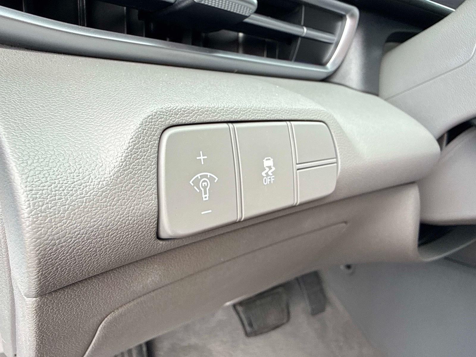 2024 Hyundai ELANTRA SEL SEL