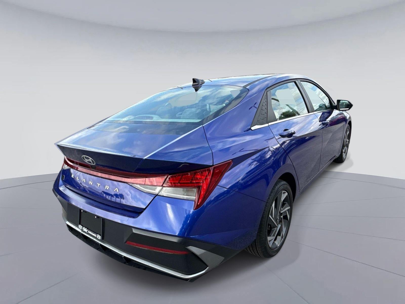 2024 Hyundai ELANTRA SEL SEL