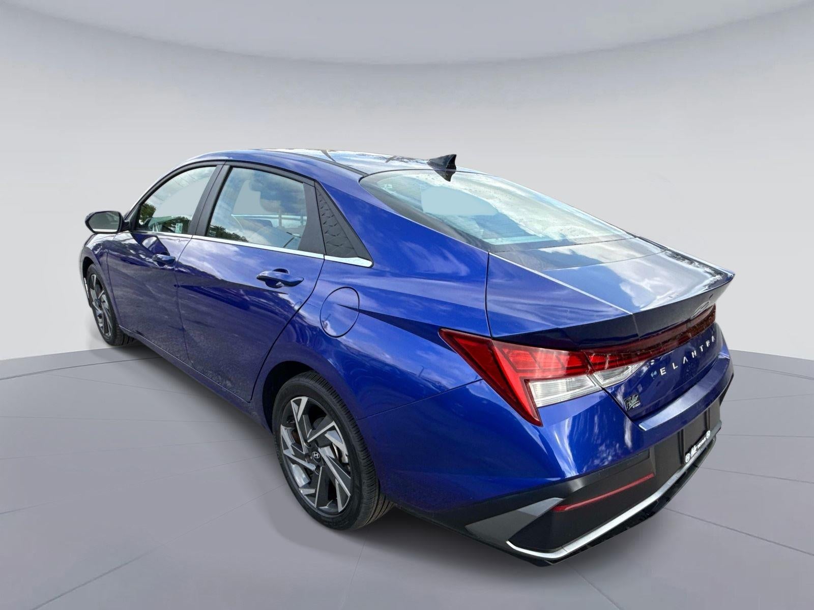 2024 Hyundai ELANTRA SEL SEL