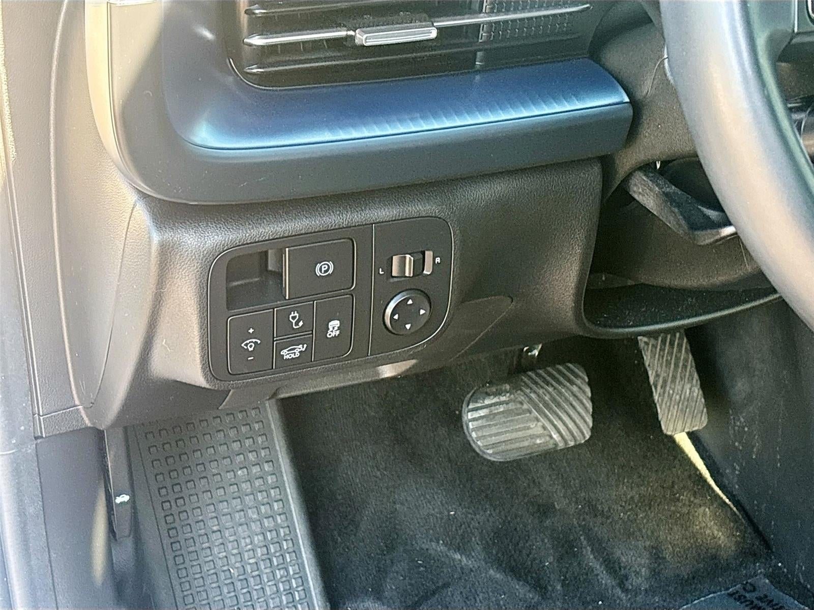 2023 Hyundai IONIQ 6 SE Standard Range
