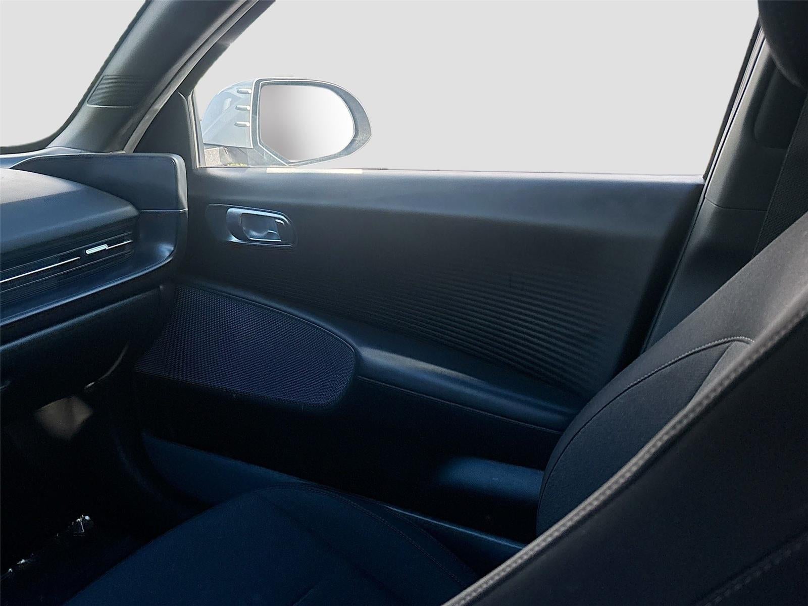 2023 Hyundai IONIQ 6 SE Standard Range