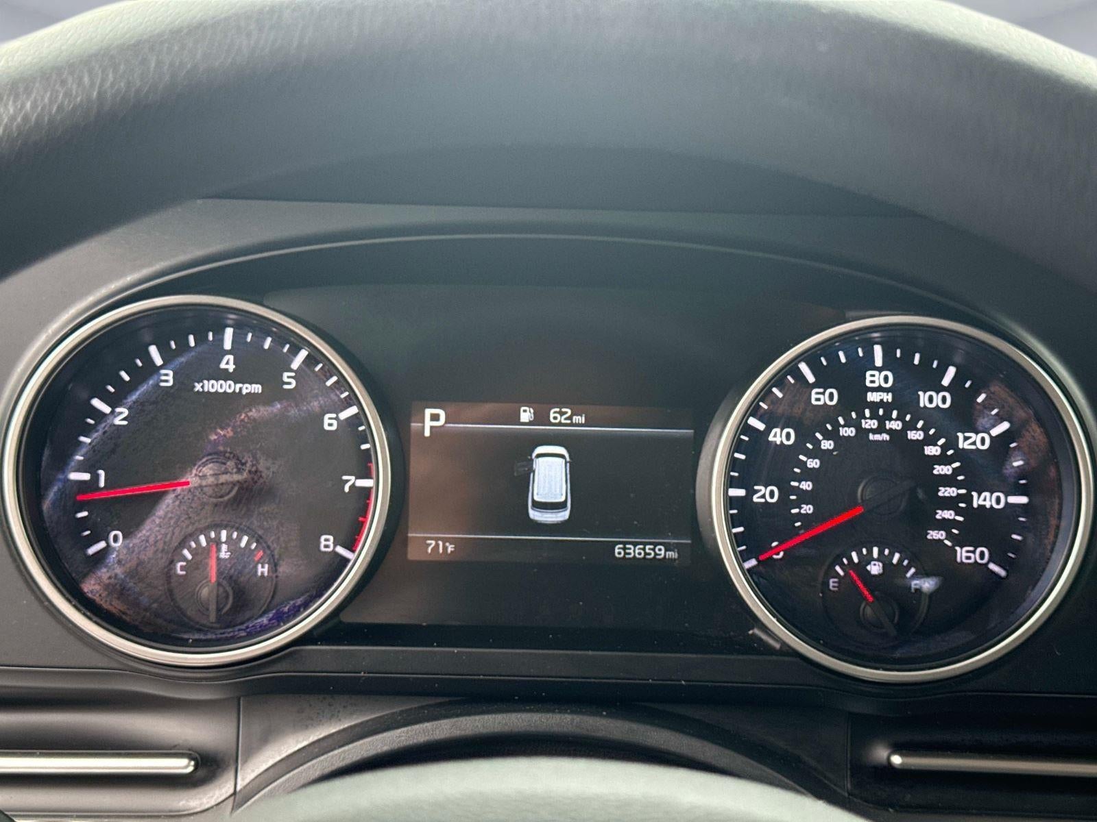 2024 Kia Carnival LX