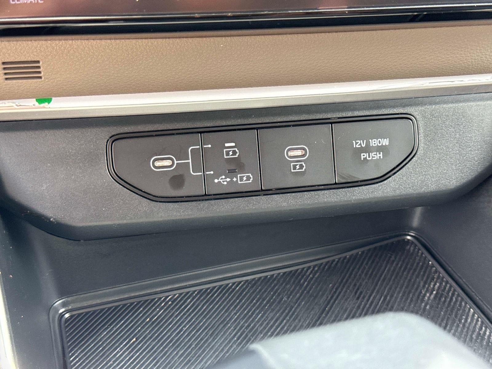 2025 Kia Carnival LXS