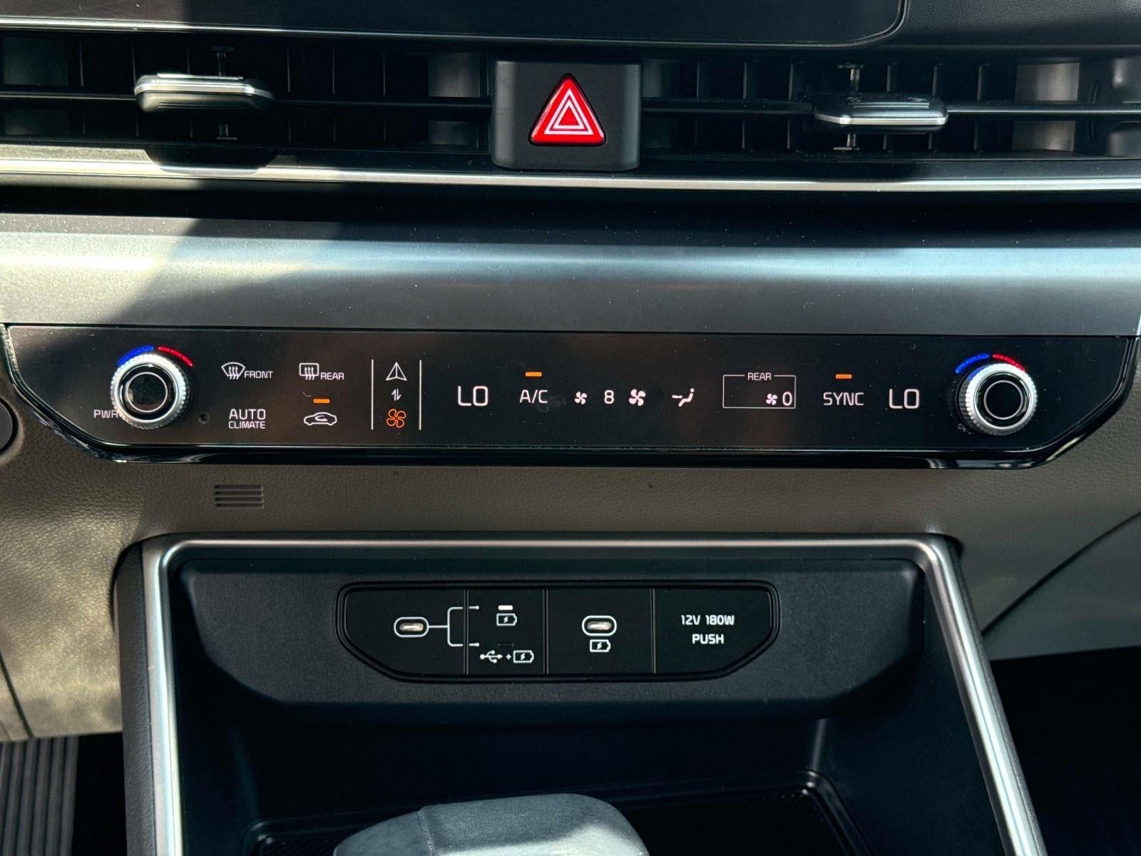 2025 Kia Carnival LXS