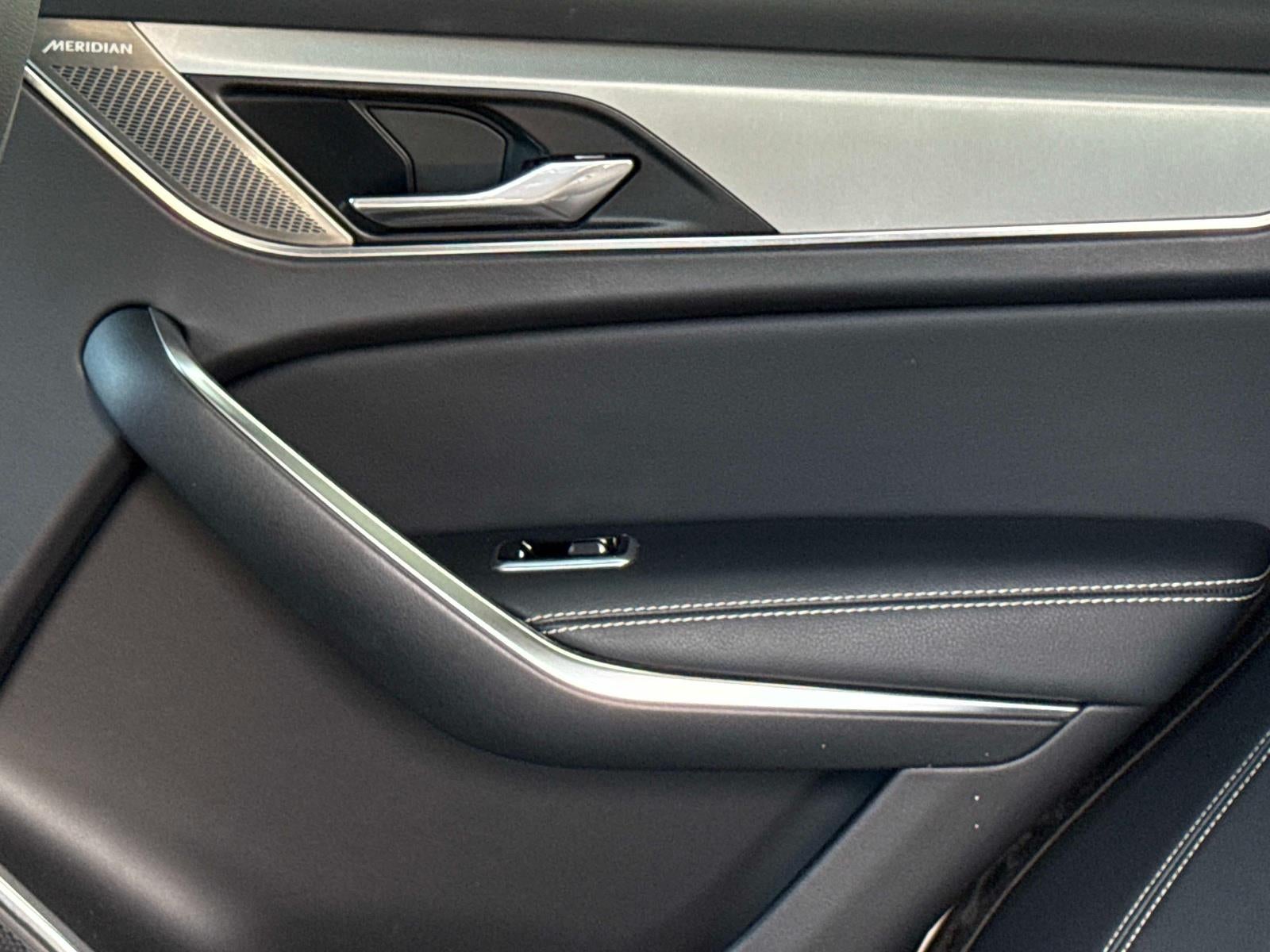 2024 Jaguar F-PACE R-Dynamic S