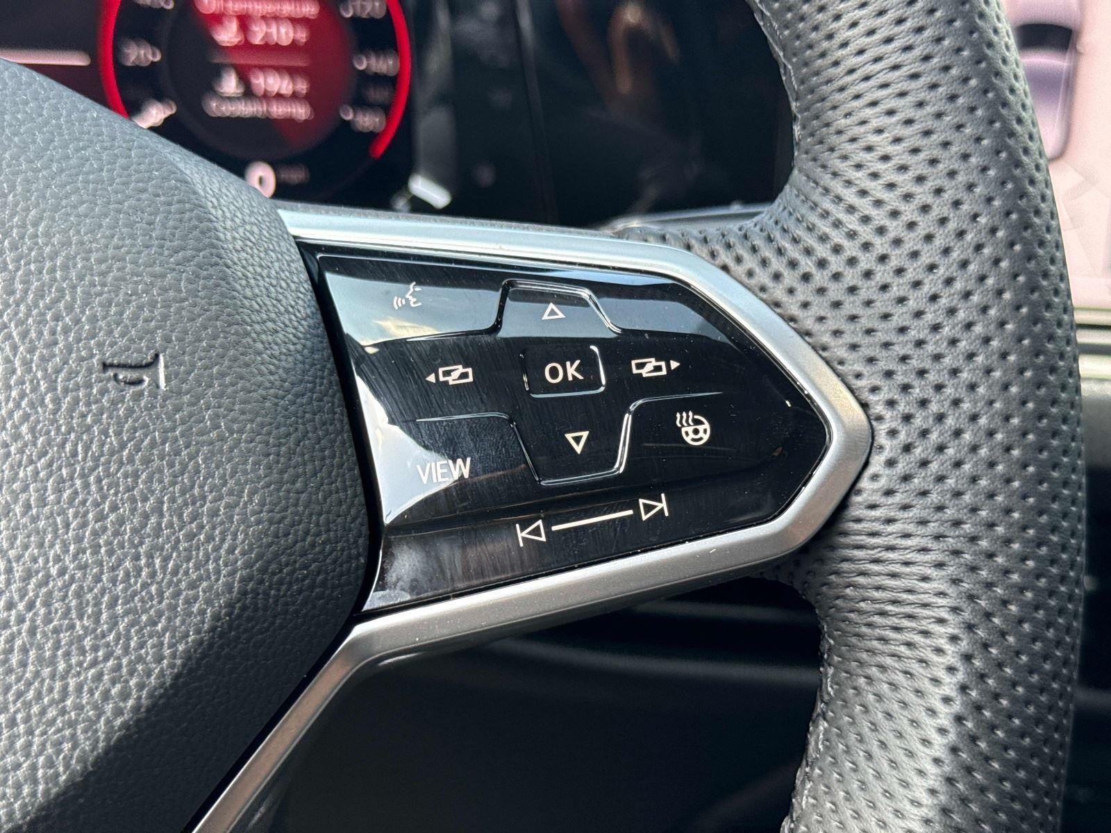 2022 Volkswagen Golf GTI SE
