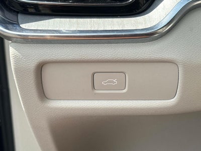 2025 Volvo V60 CROSS COUNT Plus