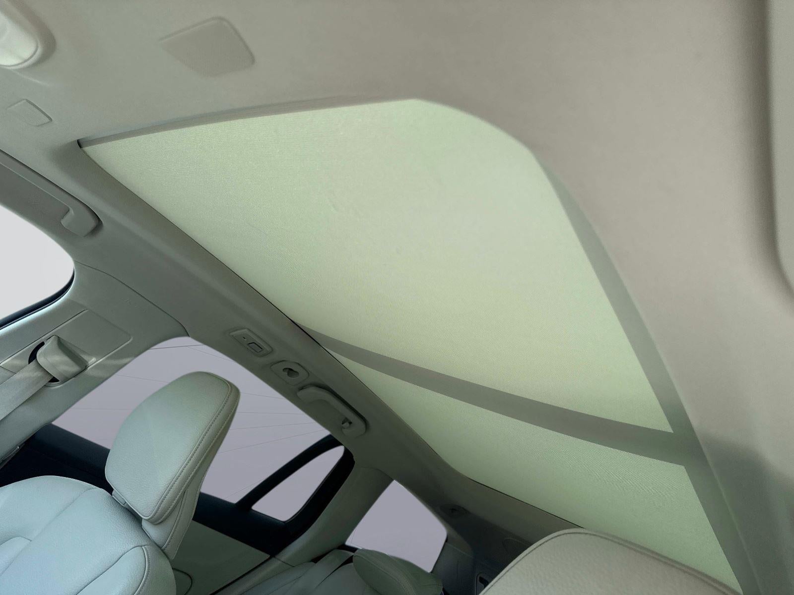 2025 Volvo V60 CROSS COUNT Plus