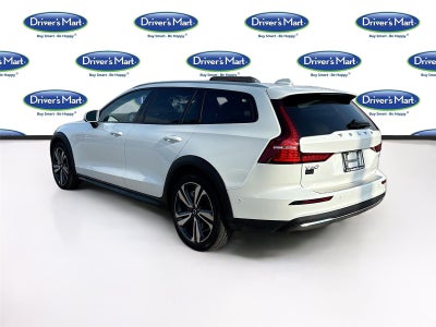2025 Volvo V60 Cross Country Plus